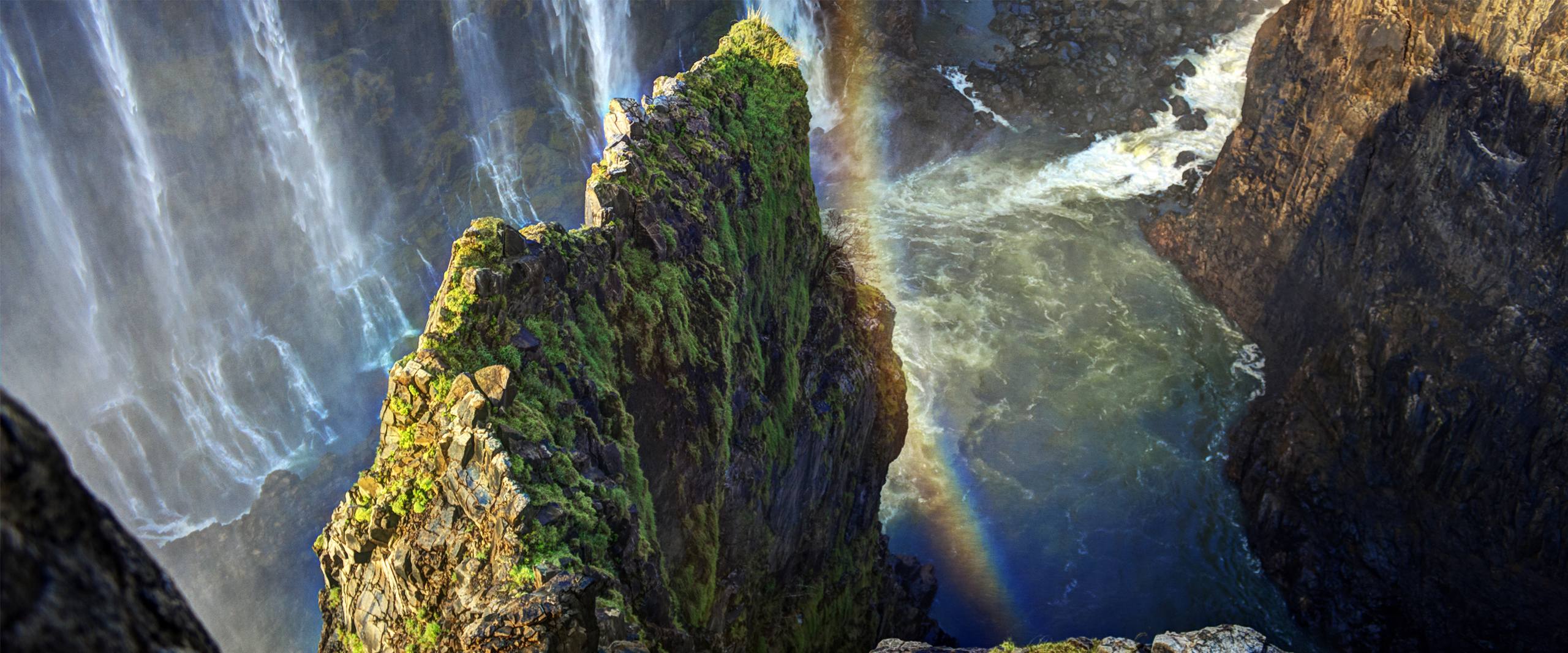 壮丽风景壁纸: 火山泥浆的神秘与力量